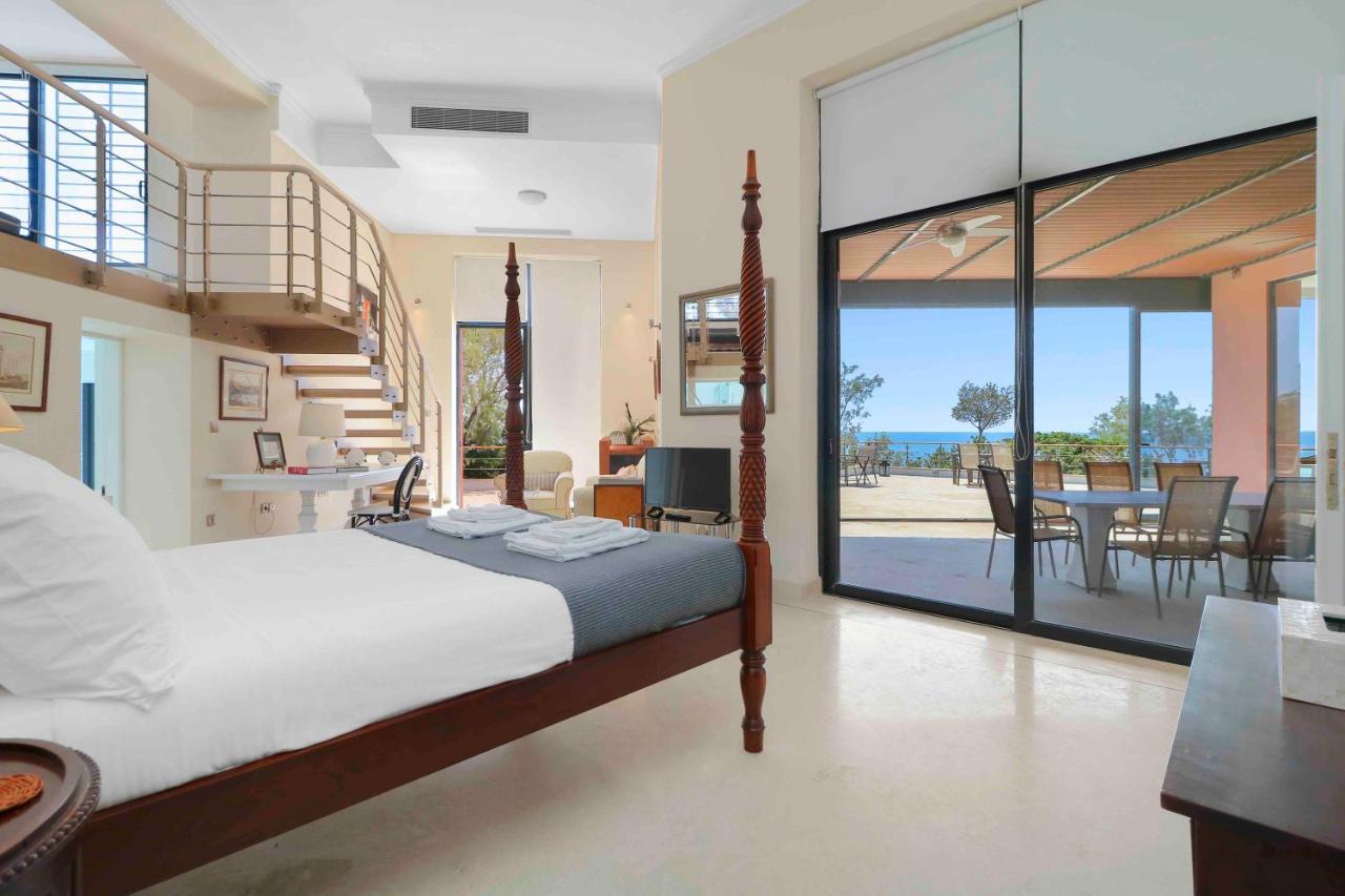 Black Diamond Beachfront Pool Villa Pasithea In Sounio, Athens Sounion Exterior foto
